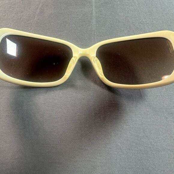 Coach Tortoise LEXI Sunglasses, W/Case Authentic Vintage excellent condition main image 7